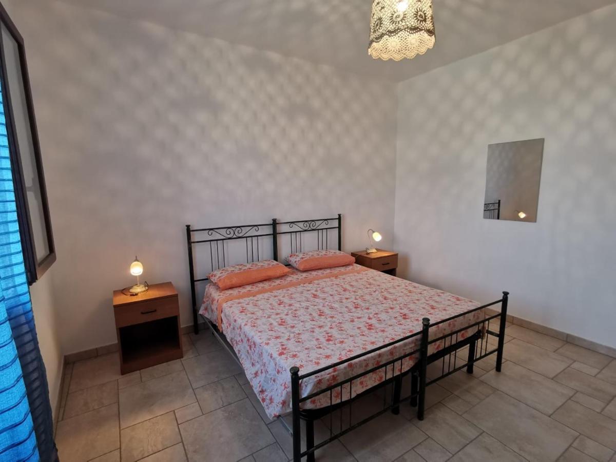 Апартаменты Casa Tramonto Vista Mare Марина-ди-Песколузе Экстерьер фото